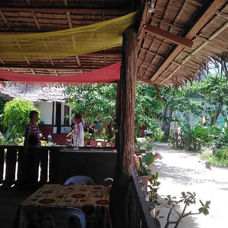 Why Not Restobar Cottages Sabang  Buitenkant foto